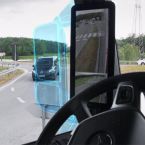 Mercedes-Benz Actros mit MirrorCam: Durch den Wegfall der klassische Spiegel freie Sicht du rch die Seitenscheibe. Der markierte Bereich verdeutlicht den Sichtgewinn.