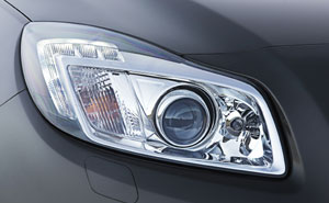 Neuer Opel Insignia: Adaptives Scheinwerfersystem mit 9 Lichtfunktionen